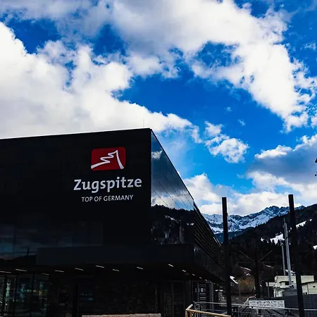 Mountain Pad Апартаменти *