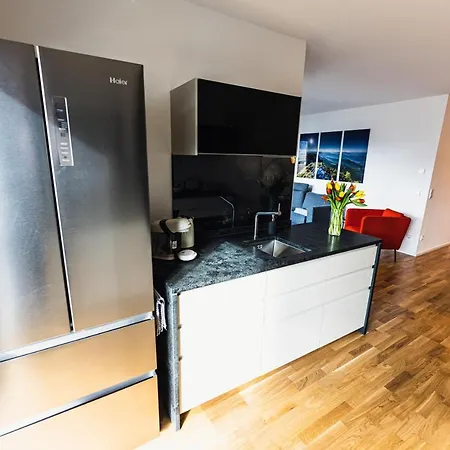 Апартаменти Mountain Pad Гарміш-Партенкірхен